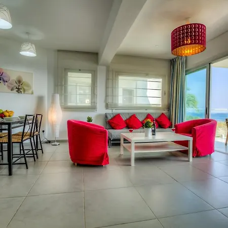 Beachfront Trident *