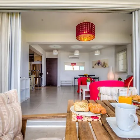 Beachfront Trident *