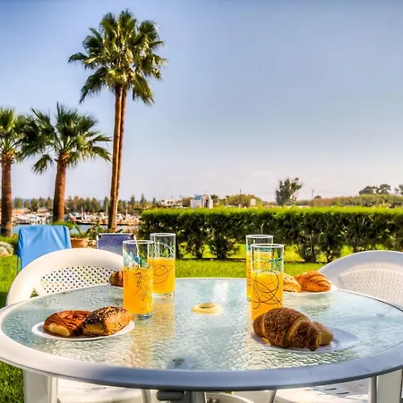 Apartamento Beachfront Trident