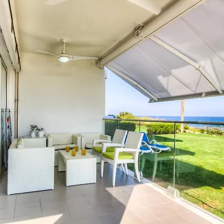 Beachfront Trident *