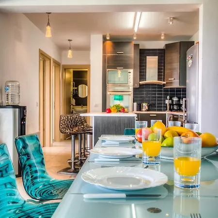 Apartamento Beachfront Trident