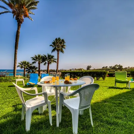 Apartment Beachfront Trident