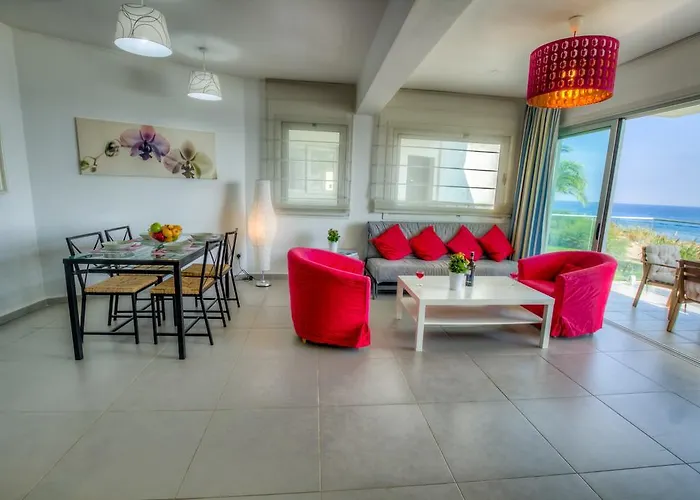 Beachfront Trident Lägenhet