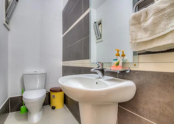 Beachfront Trident 2 * Protaras