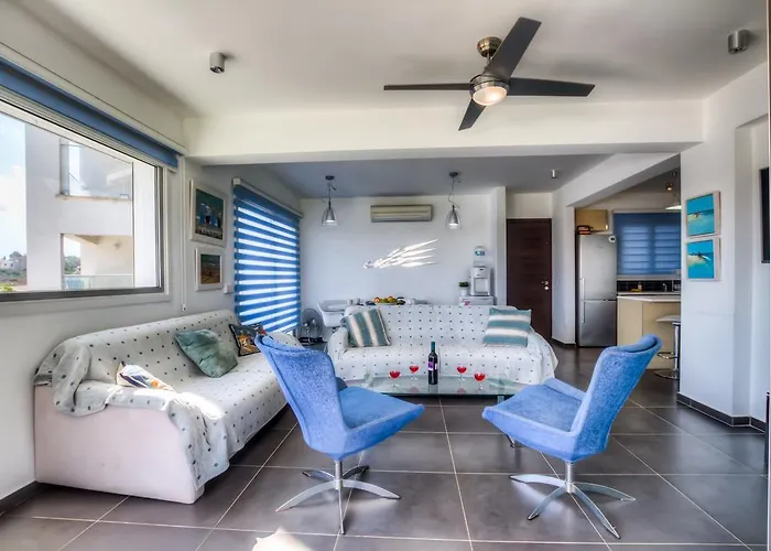 Beachfront Trident Lägenhet