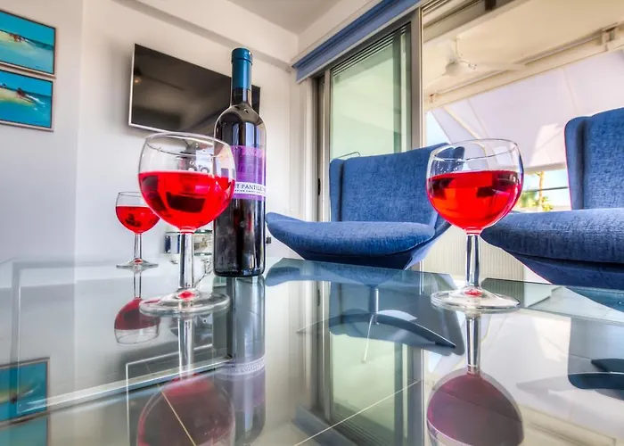 Apartmán Beachfront Trident 2 *