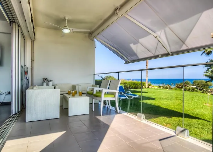 Apartmán Beachfront Trident 2 *