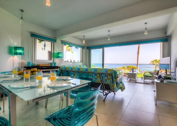 Lägenhet Beachfront Trident Protaras