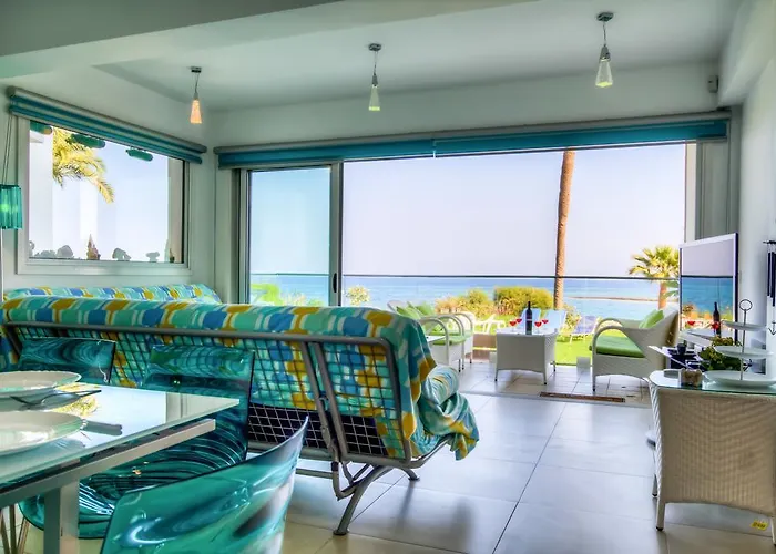 Lägenhet Beachfront Trident