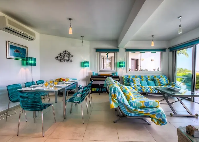 Beachfront Trident *