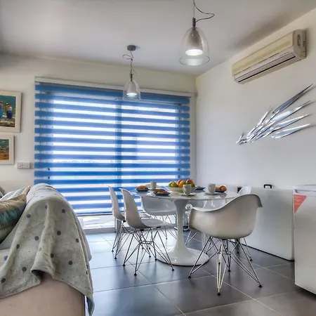 Beachfront Trident *