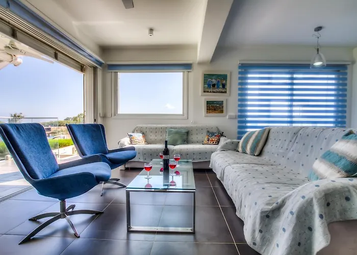 Beachfront Trident Διαμέρισμα *